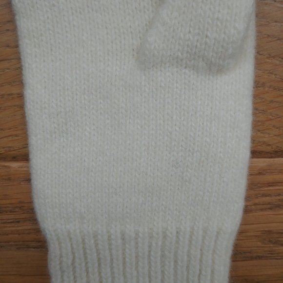 Vintage Aris Women angora wool lambswool cream off white knit gloves - Picture 3 of 10